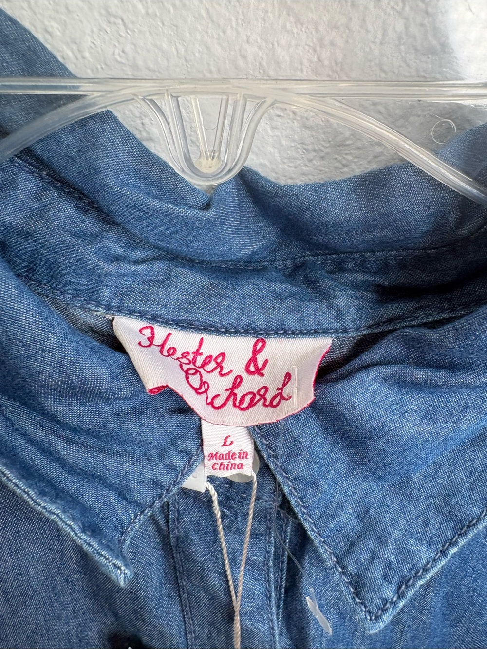 Hester & Orchard Large Denim Top NWT - Picture 2 of 5